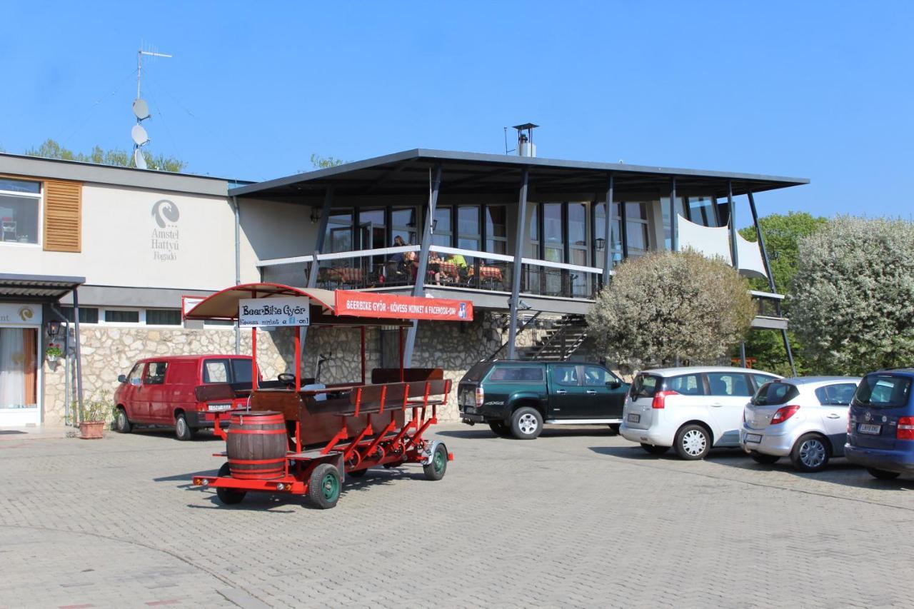 Amstel Hattyu Panzio -Erintesmentes Bejelentkezes Gyor Luaran gambar